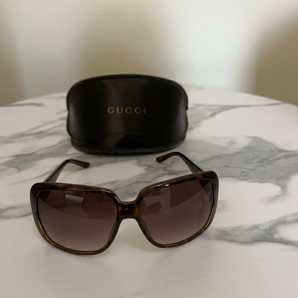 Gucci Oversize Sunglasses